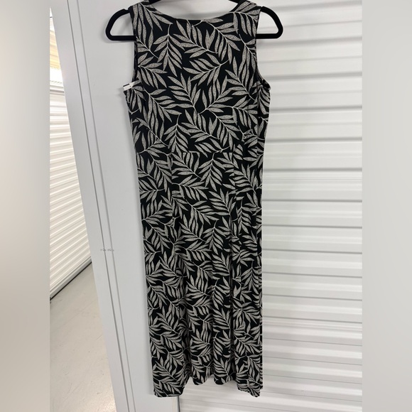 J. Jill wearever collection black and White Leaf Maxi Dress size XS - Picture 5 of 5